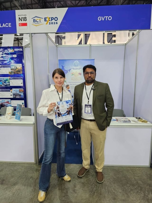 Visitors discussing India–Thailand business opportunities with GVTO representatives.